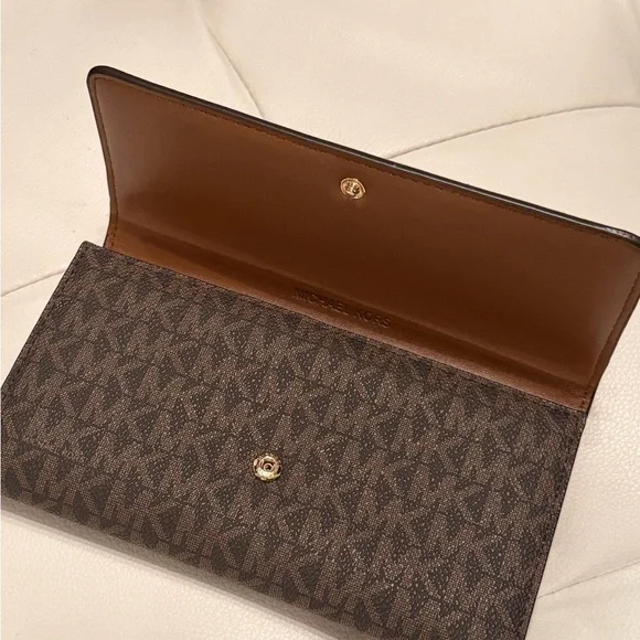 Michael Kors Dark Brown Logo Wallet - Picture 3 of 6